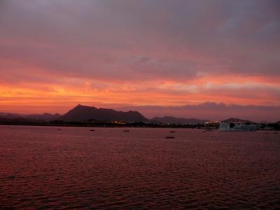 Udaipur - evening boat ride